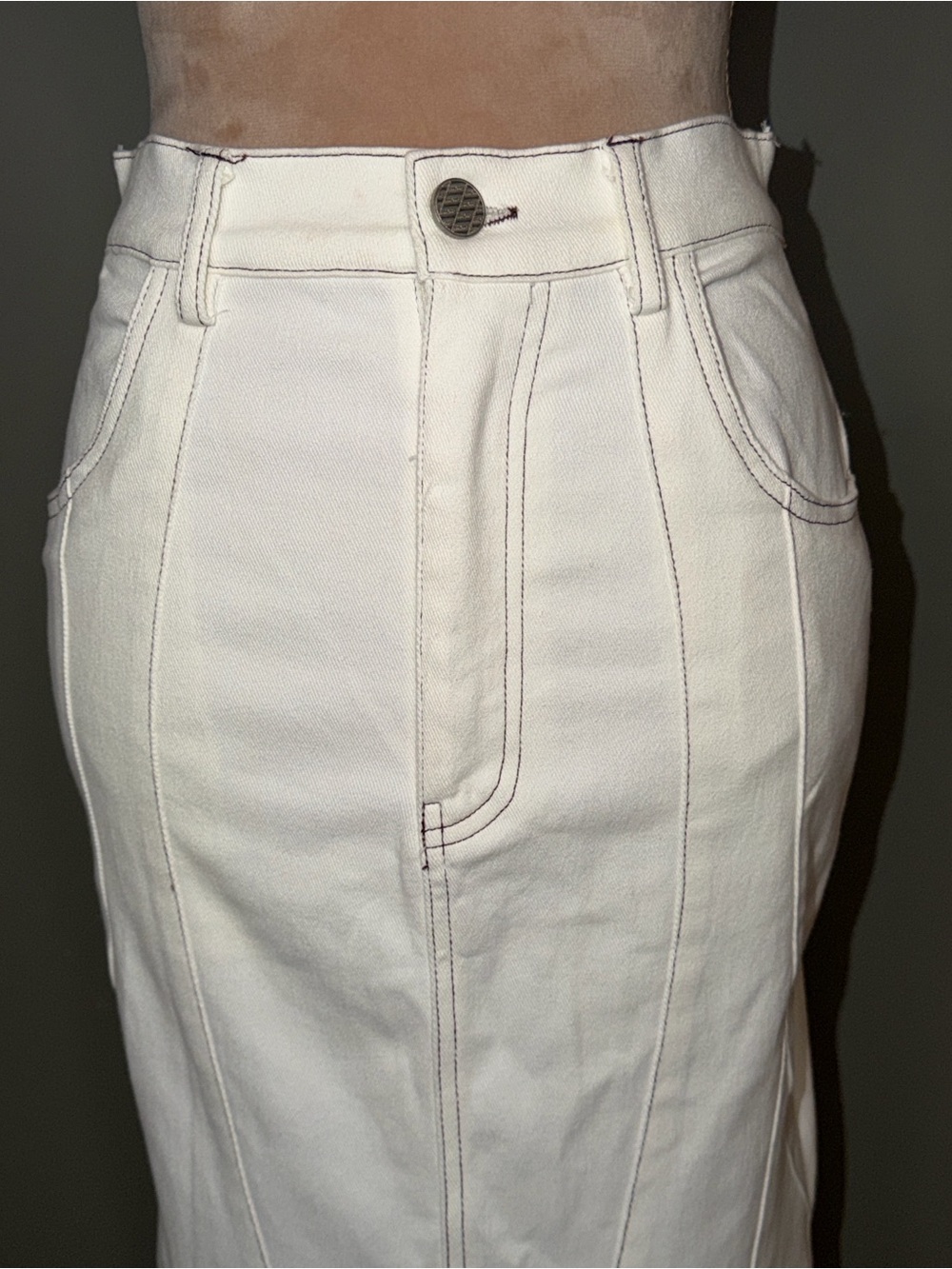 Canvas Apparel Cream Denim H/L Skirt Size Small - Picture 3 of 16
